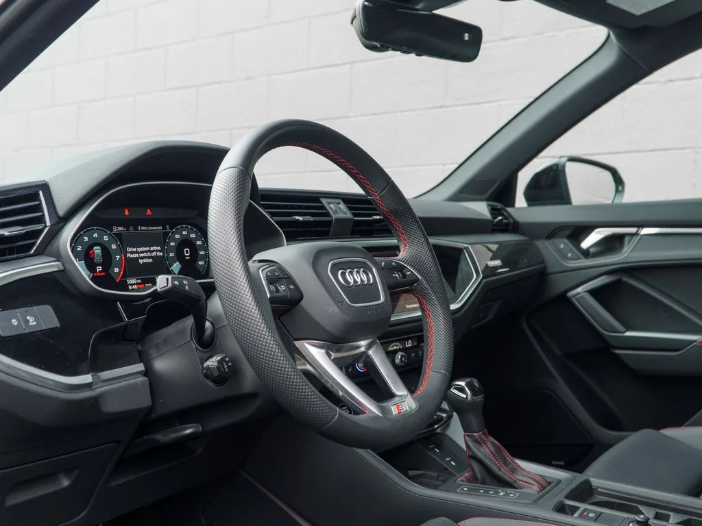 Used 2025 Black Audi Premium Plus image 4