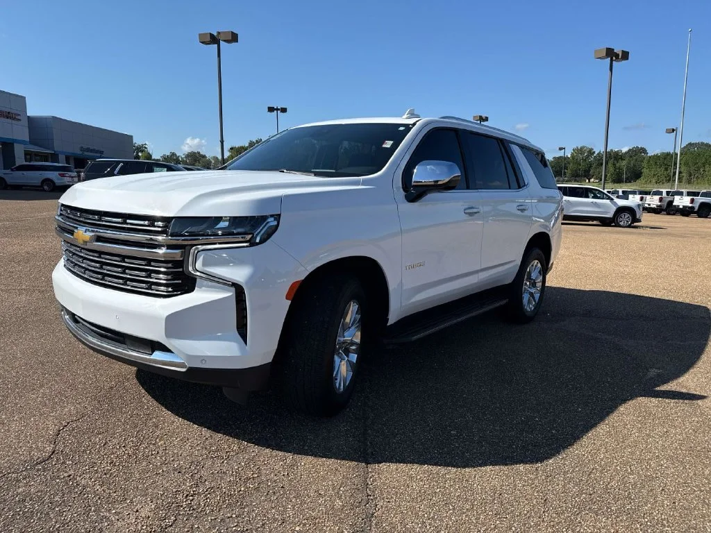 Used 2024 White Chevrolet Premier image 3