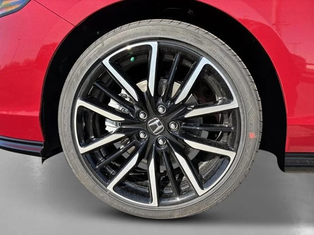 New 2026 Radiant Red Metallic Honda Touring image 9