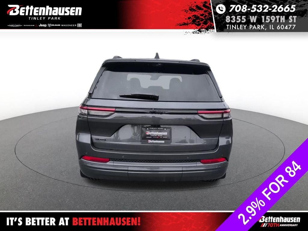 New 2026 Baltic Gray Metallic Clear-Coat Exterior Paint Jeep Limited Reserve image 9