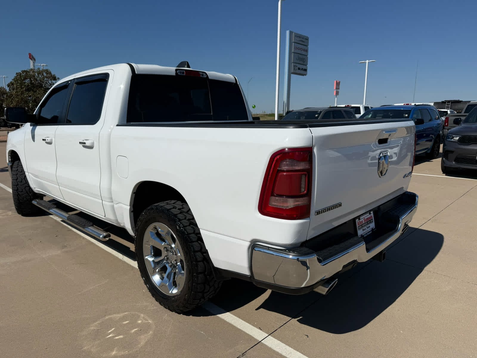 Used 2019 Bright White Clearcoat Ram Big Horn/Lone Star image 9