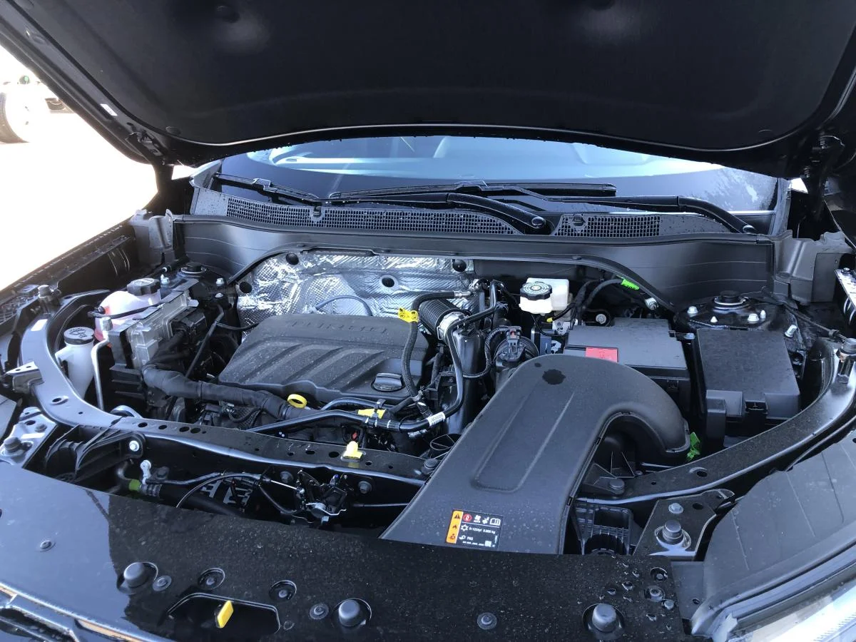 New 2026 Black Chevrolet FWD 4dr ACTIV image 20