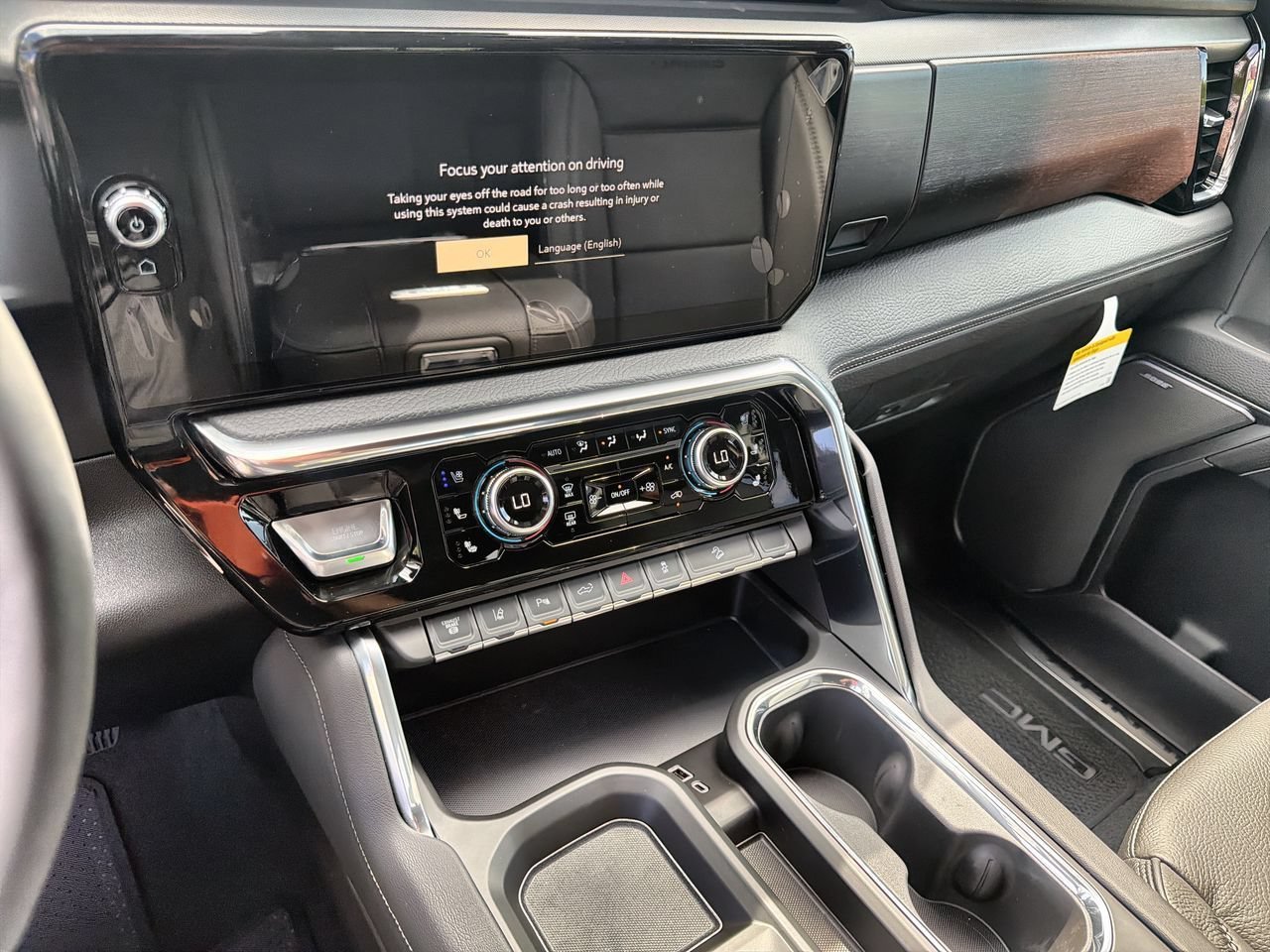 2026 GMC Sierra 2500HD Denali - Photo 13