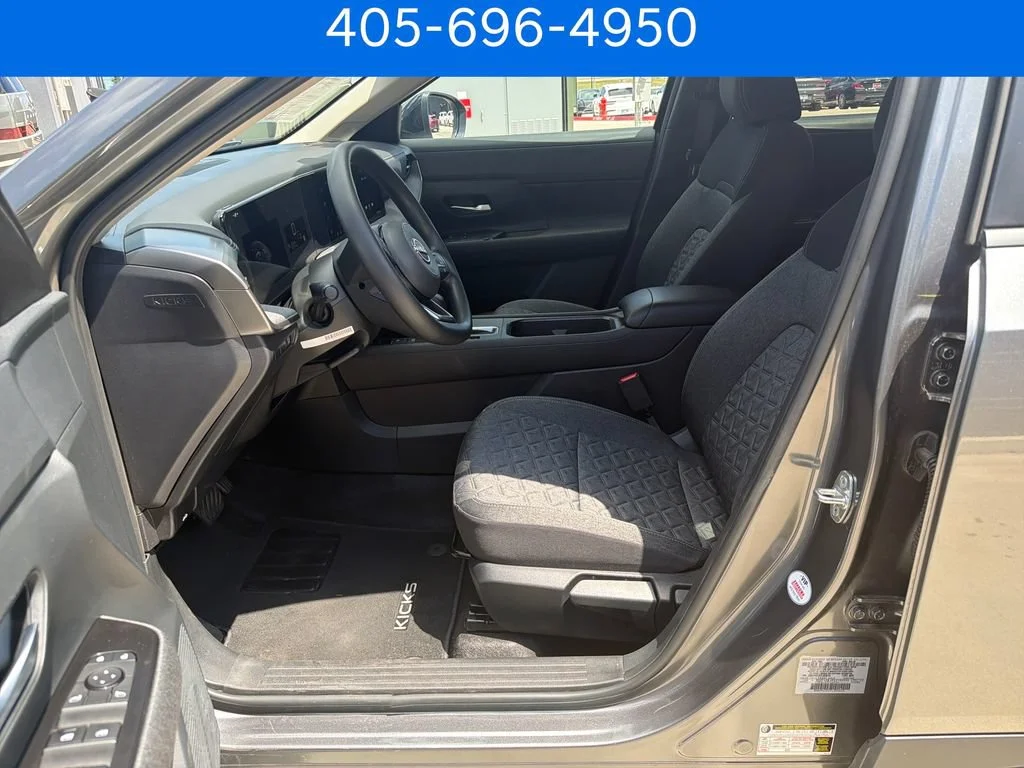Pre-Owned 2026 Nissan Kicks SV