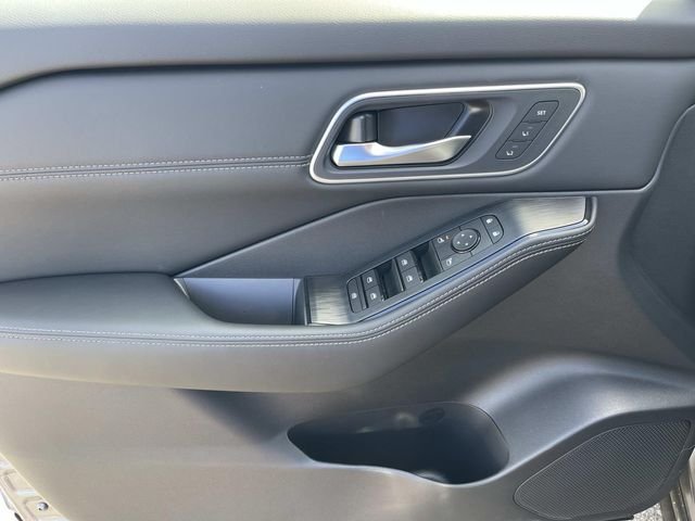 New 2026 Gun Metallic Nissan Platinum image 23
