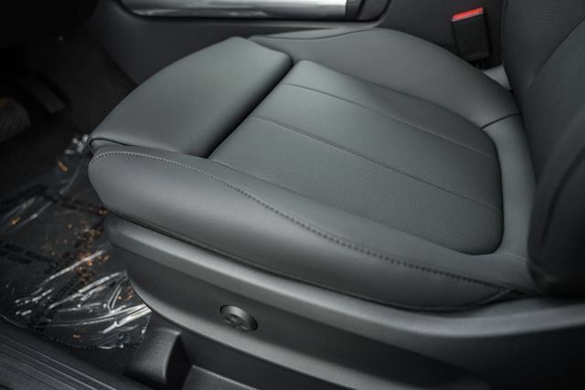 New 2026 Polar White Mercedes-Benz GLA 250 image 81