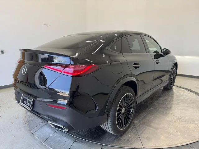 New 2027 Black Mercedes-Benz GLC 300 image 33