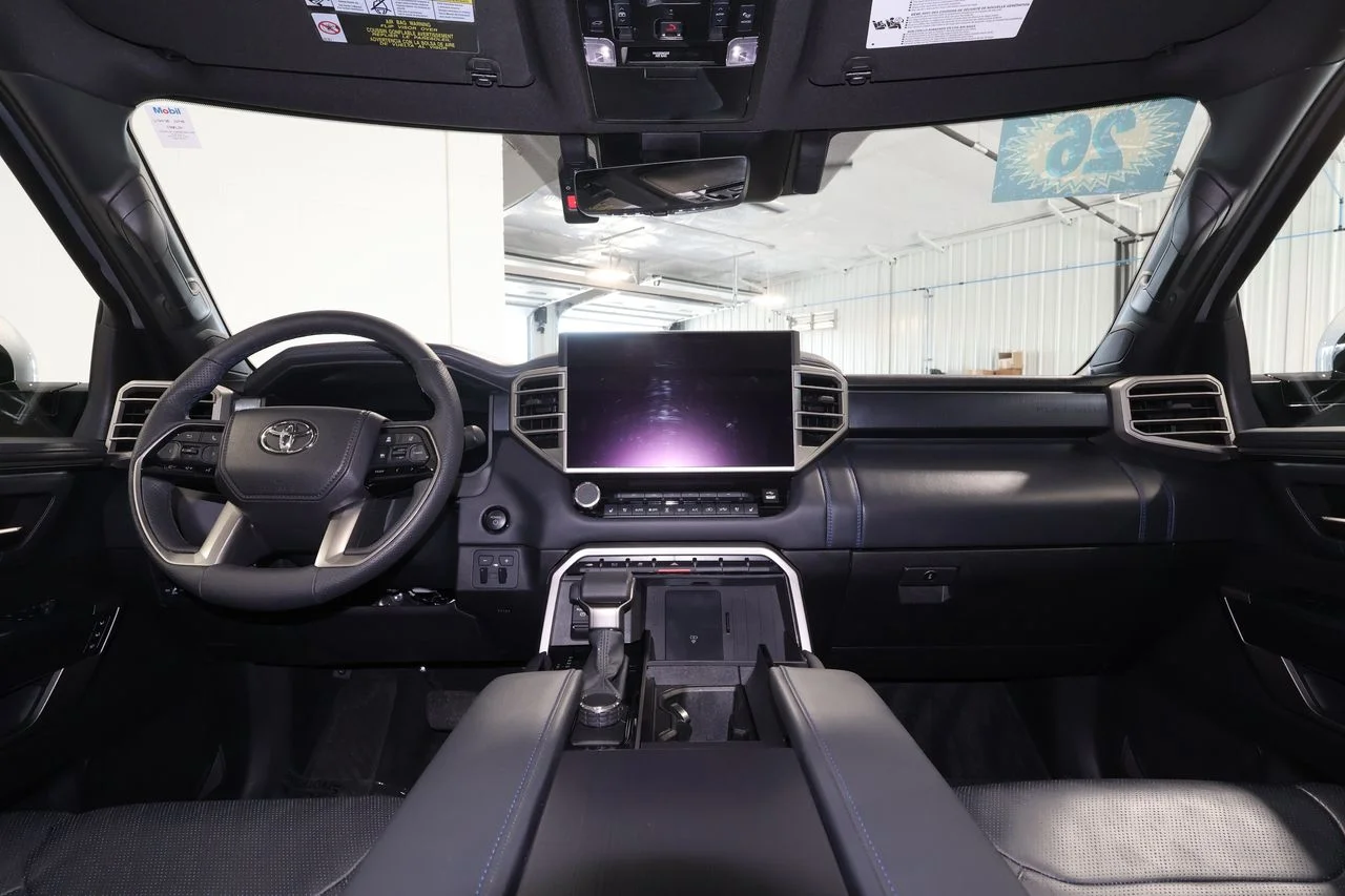 2026 Toyota Sequoia Platinum - Photo 31