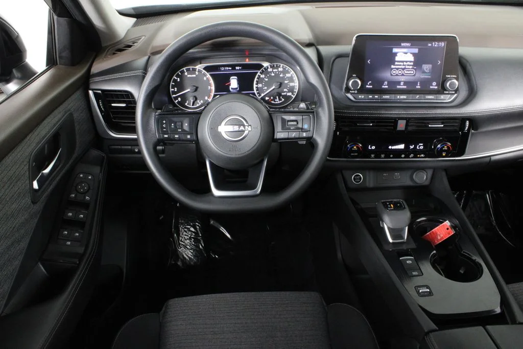 2022 Nissan Rogue SV - Photo 7