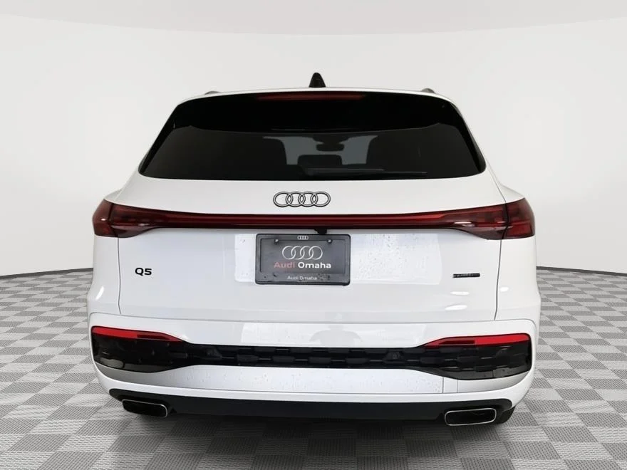 Used 2025 Arkona White Audi Premium image 6