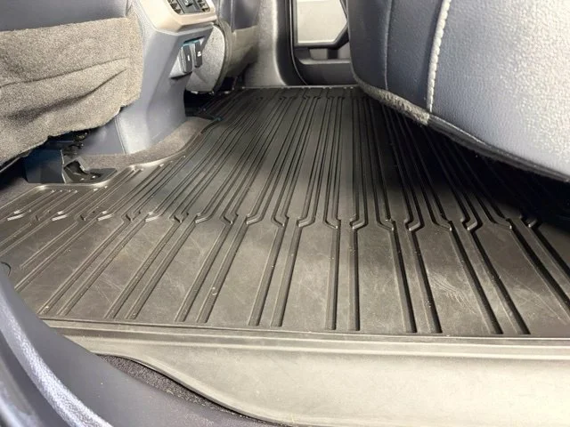 Used 2023 Silver Ford Lariat image 20
