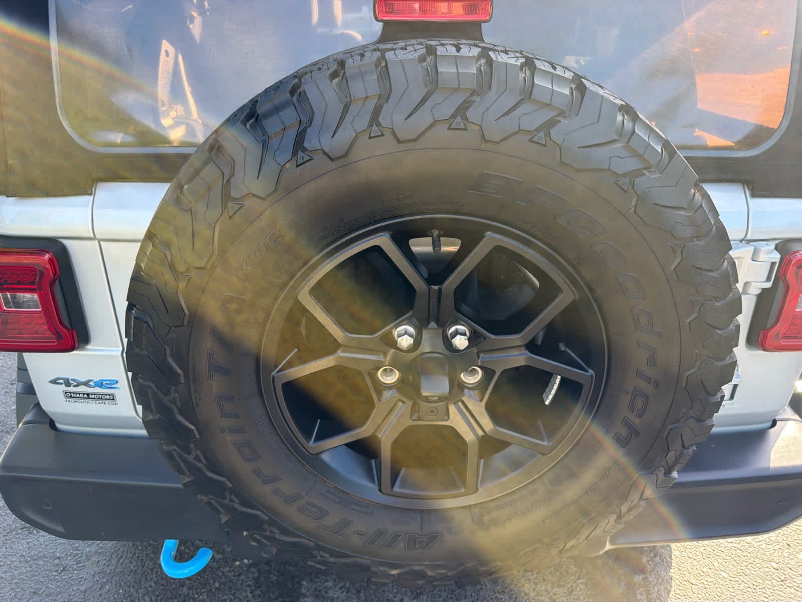 Used 2024 Silver Zynith Clearcoat Jeep Willys image 17