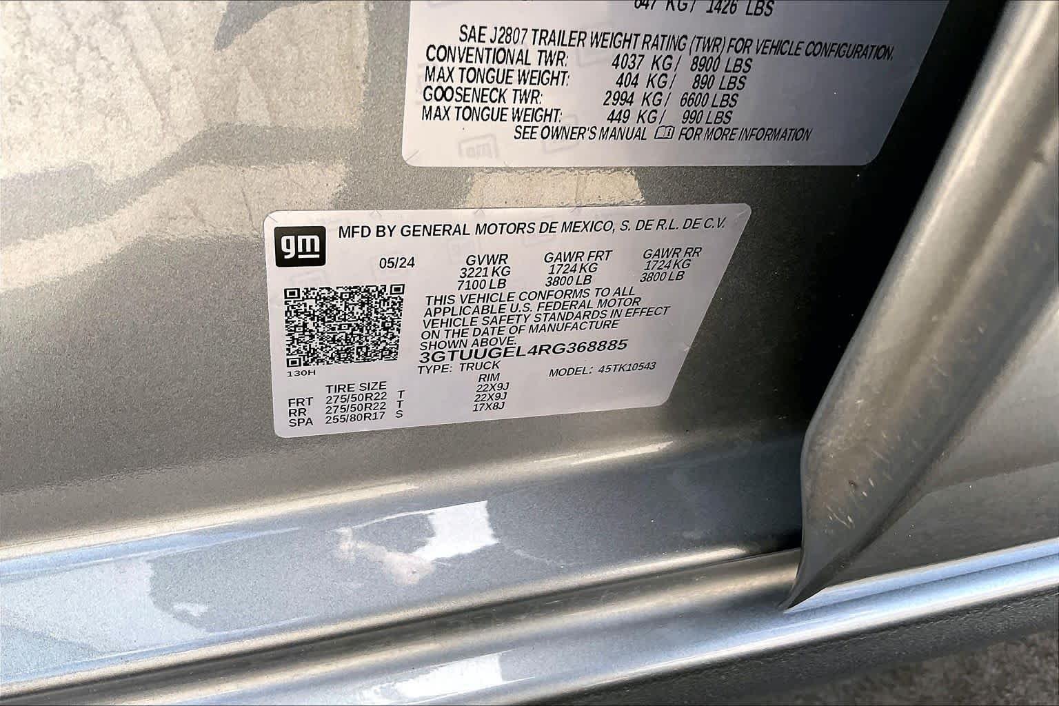 Used 2024 Sterling Metallic GMC Denali image 37
