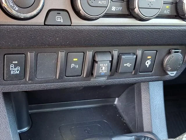 Certified Used 2023 ICE CAP Toyota  image 28