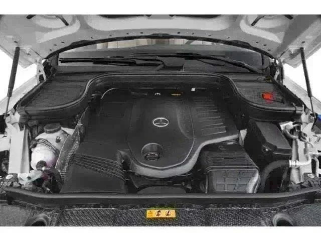 New 2026 MANUFAKTUR Moonlight White Magno Mercedes-Benz GLS 450 image 9
