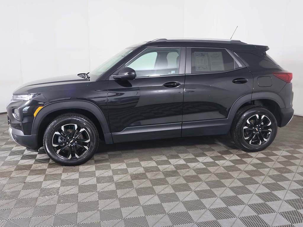 Used 2023 Black Chevrolet LT image 16