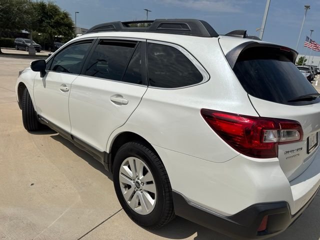Used 2019 White Subaru 2.5i Premium image 4