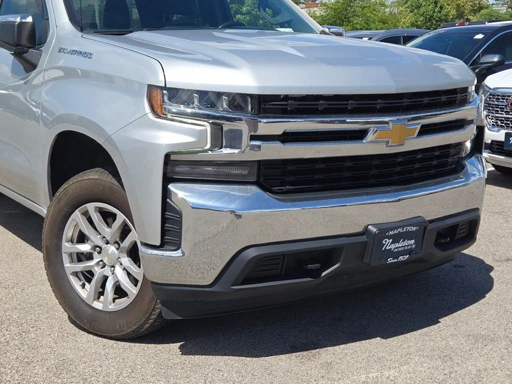 Used 2021 Silver Chevrolet LT image 2