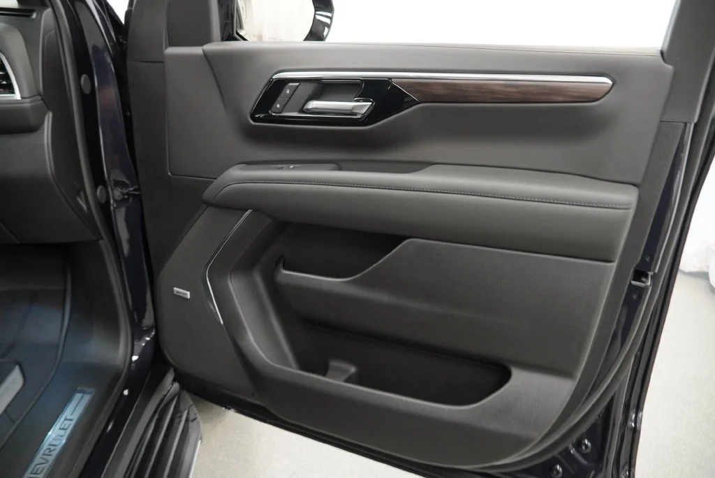New 2026 Dark Ash Metallic Chevrolet LT image 29