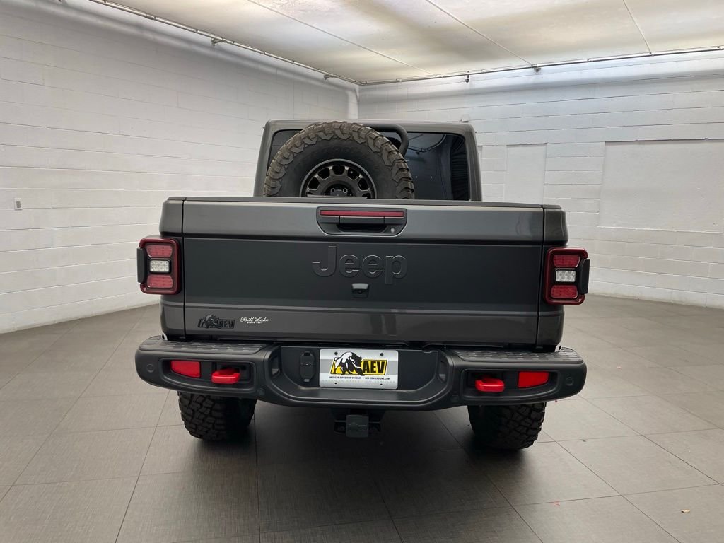New 2026 Granite Crystal Metallic Clear-Coat Exterior Paint Jeep Rubicon X AEV JT370 image 6