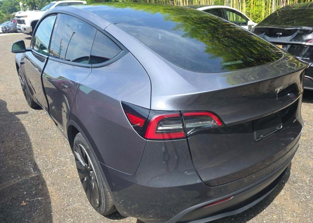 Used 2023 Blue Tesla Long Range image 10