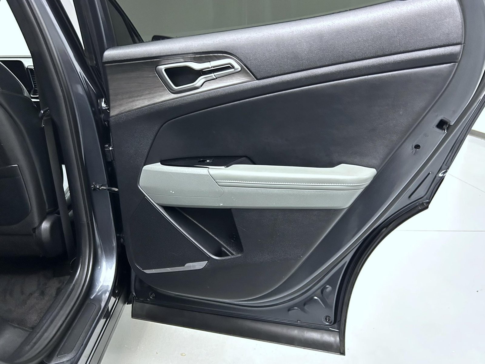 Used 2023 Gray Kia X-Line image 17