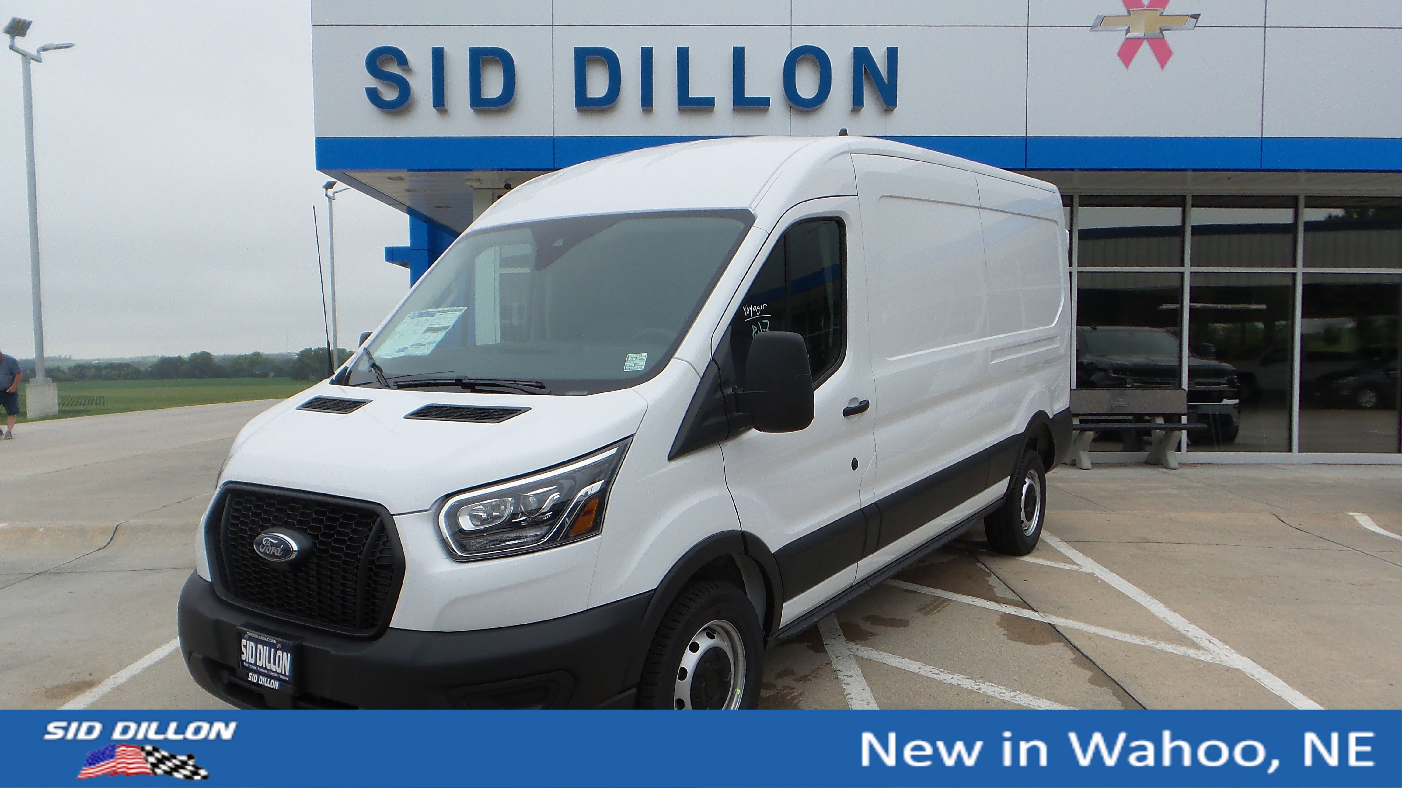 2025 Ford Transit Cargo 250 Medium Roof LB RWD