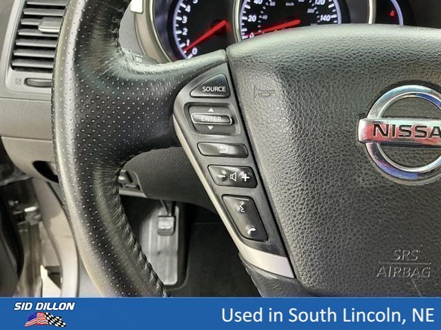 Used 2012 Platinum Graphite Metallic Nissan LE image 8