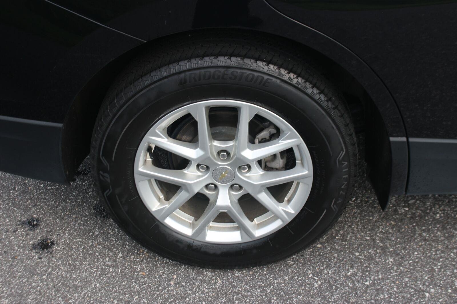 Used 2024 Mosaic Black Metallic Chevrolet LT image 37