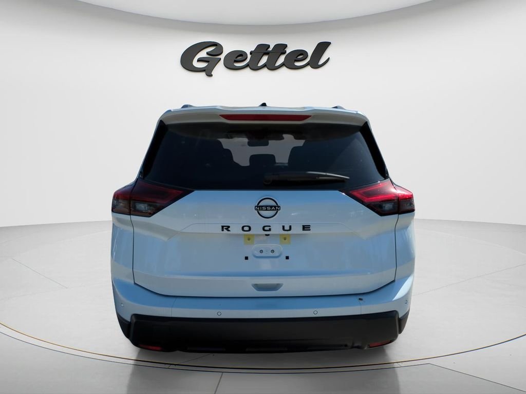 New 2026 Everest White Pearl TriCoat Nissan Dark Armor™ image 11