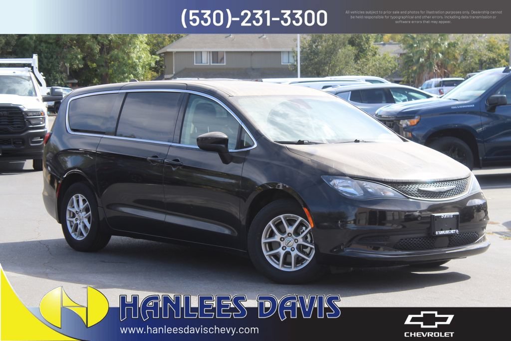 2023 Chrysler Voyager