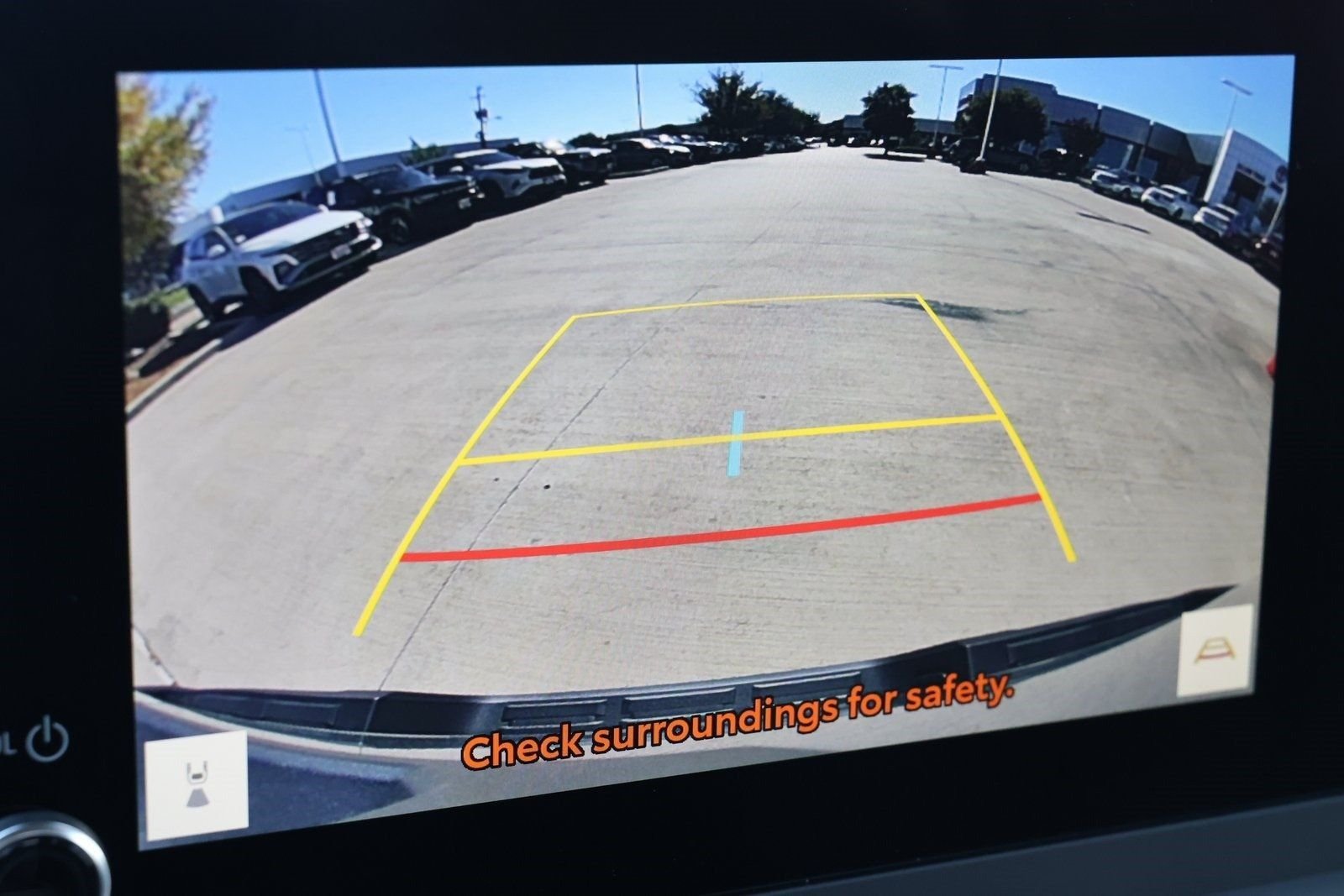 2025 Toyota Tacoma SR5 - Photo 3