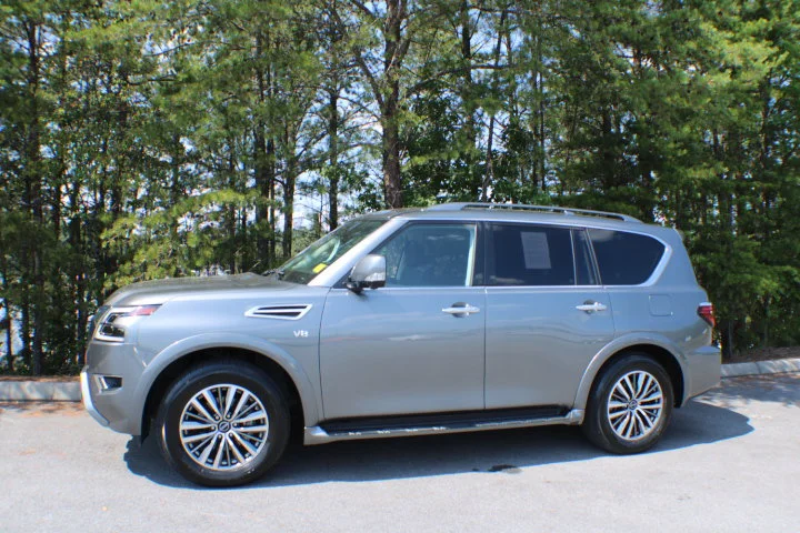 Used 2021 Gray Nissan SL image 4