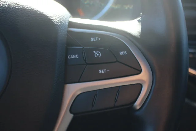 Used 2020 Gray Jeep Limited image 16