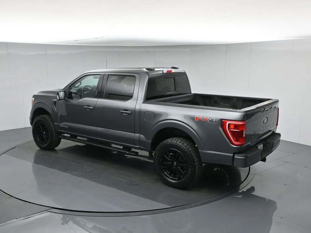 Used 2023 Gray Ford XLT image 45