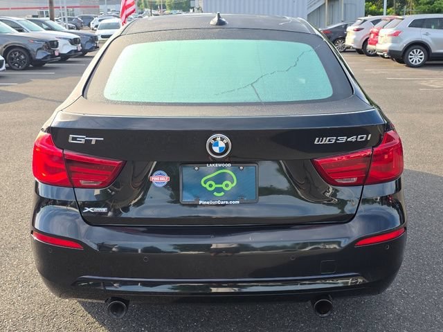 Used 2017 Black BMW xDrive image 15