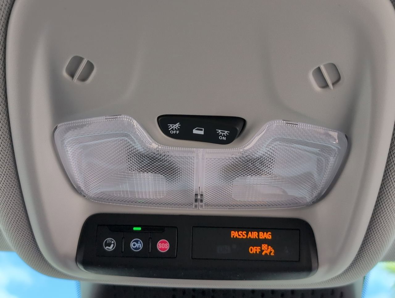 New 2027 Summit White Chevrolet LT image 32