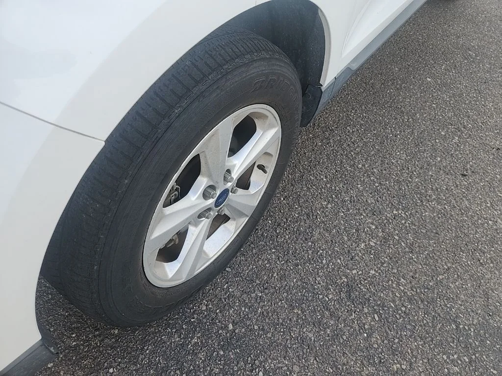 Used 2015 White Ford SE image 8