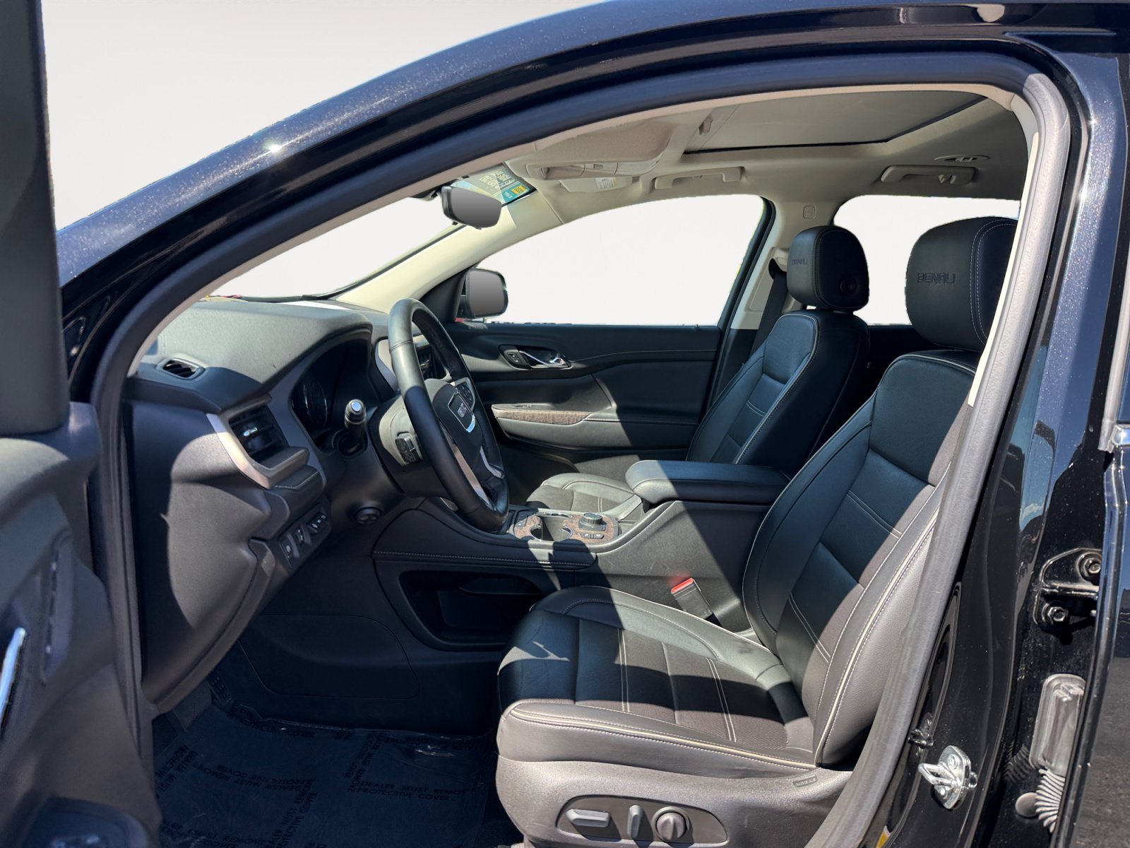 Used 2023 EBONY TWILIGHT METALLIC GMC Denali image 10