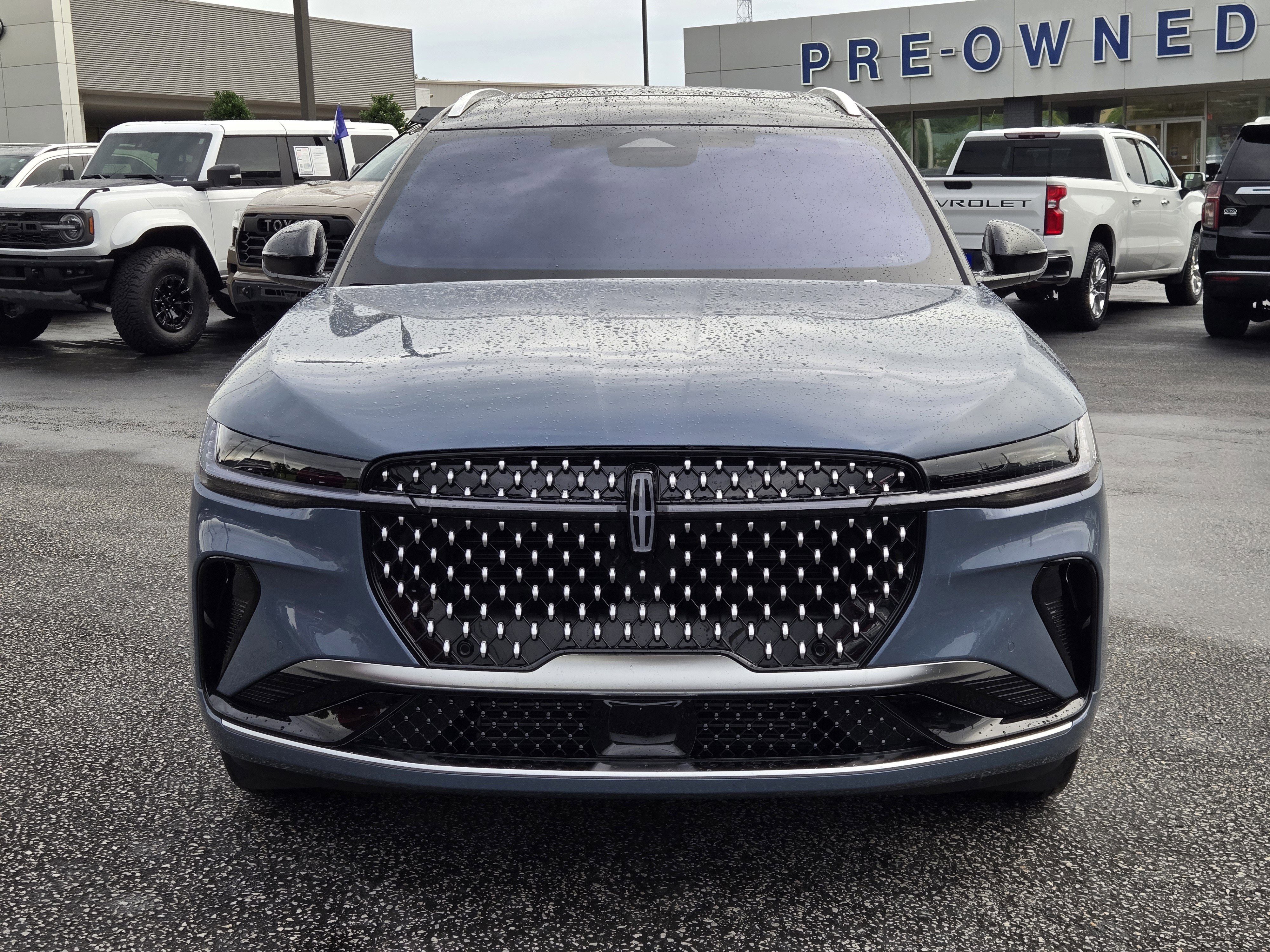 Used 2026 Blue Metallic Lincoln Reserve image 3