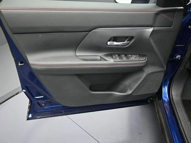 New 2025 Deep Blue Pearl Nissan SR image 9