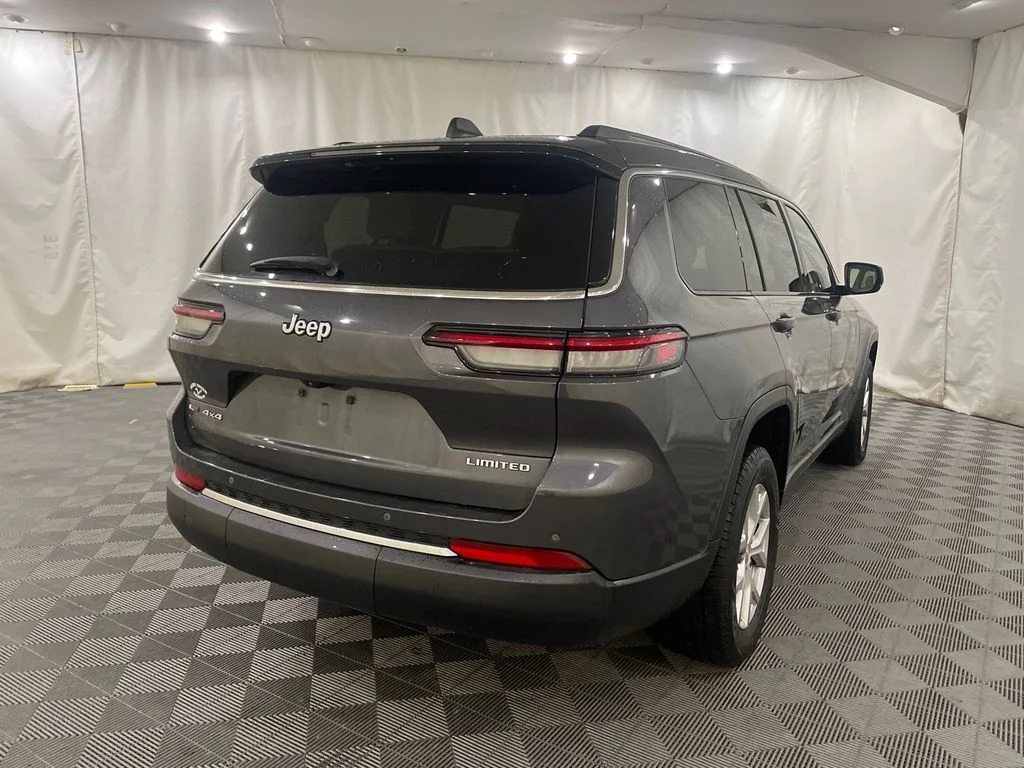 Used 2021 Baltic Gray Metallic Clearcoat Jeep Limited image 5