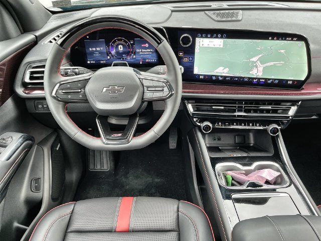 2027 Chevrolet Traverse photo 13 of 38