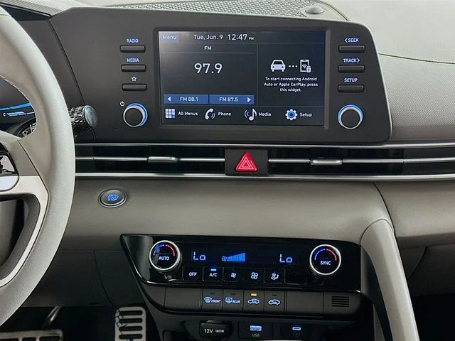 New 2026 Hyundai ELANTRA SEL Sport