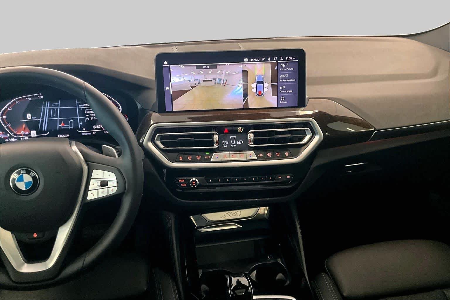 Pre-Owned 2022 BMW X4 XDrive30i