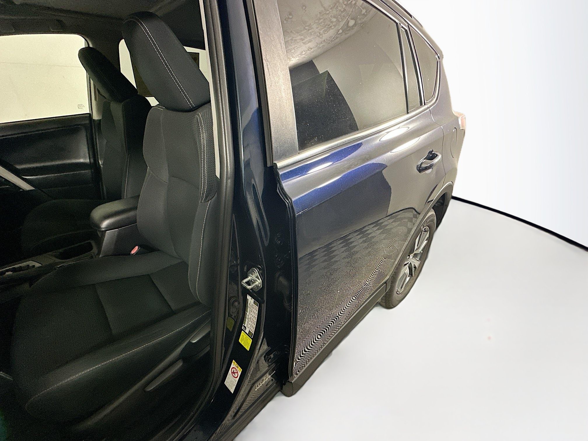 Used 2017 Aqua Toyota XLE image 12