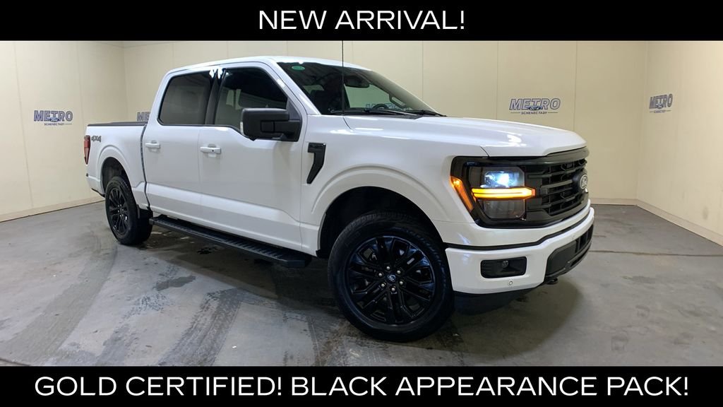 Certified Used 2025 Oxford White Ford XLT image 1