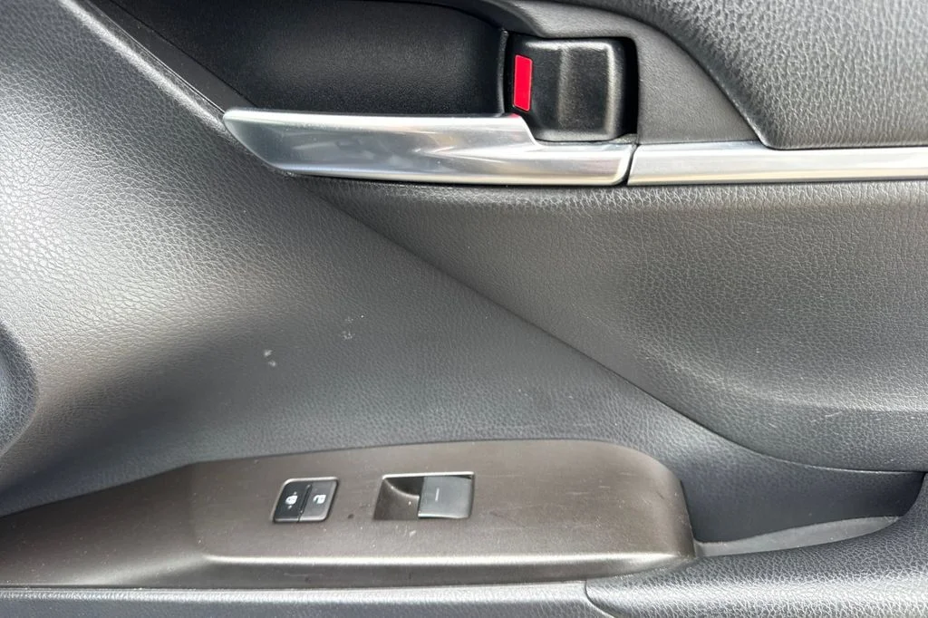 Used 2021 Blue Toyota SE image 20