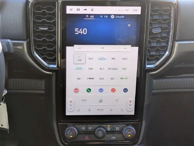 New 2026 Carbonized Gray Metallic Ford XLT image 18