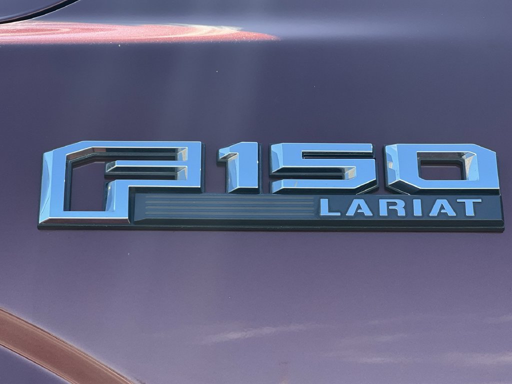 Used 2016 Beige Ford Lariat image 32